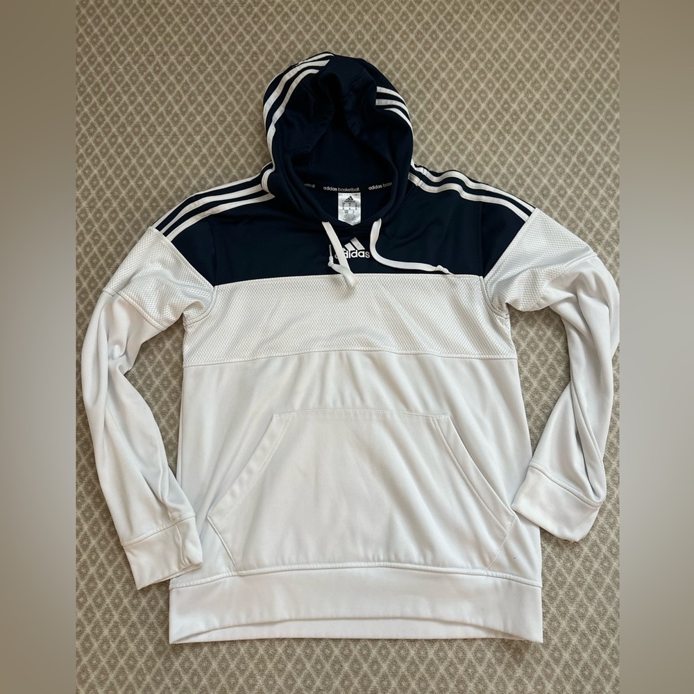 Adidas Men’s Basketball pullover.  Sport wicking material.